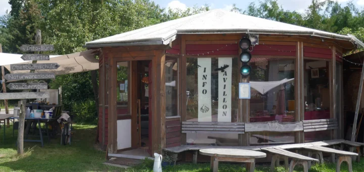 Infor-Pavillon vor den Renovierungsmaßnahmen im Rahmen von CLLD EFRE (LEADER)